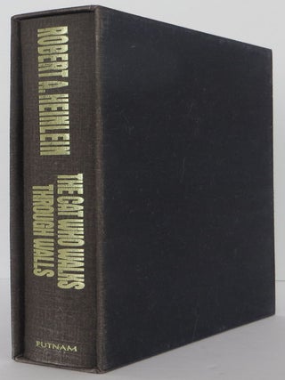 Item #2207129 The Cat Who Walks Through Walls. Robert Heinlein